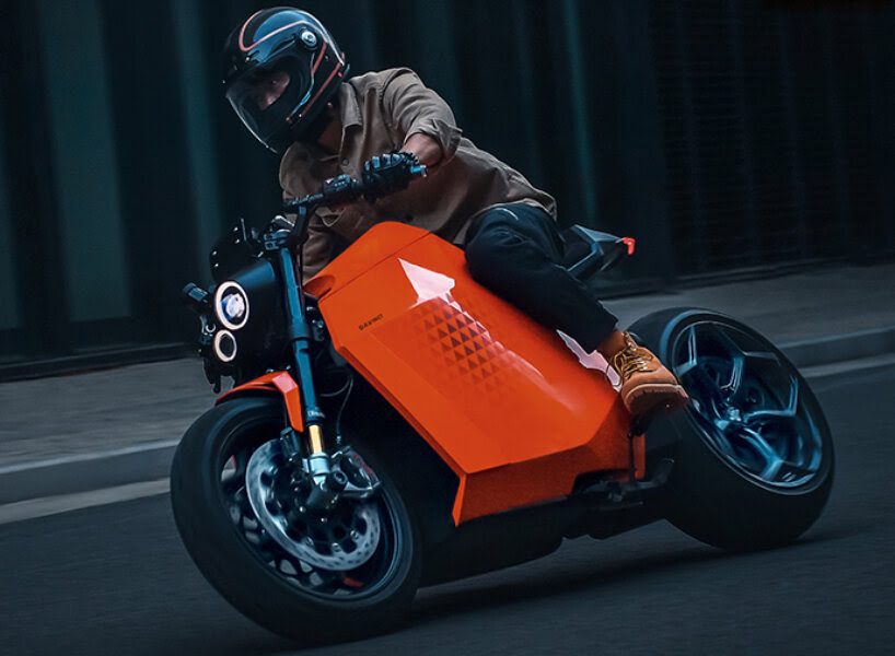 Davinci Motor's DC100: A Self-balancing Robotic Electric Motorcycle Experience