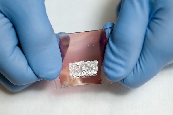 Stretchable Solar Cells
