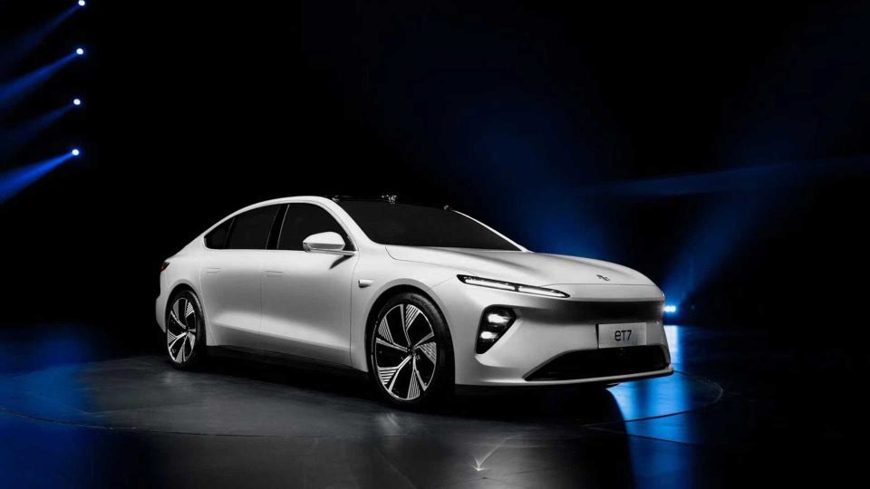 Nio ET7 sedan 