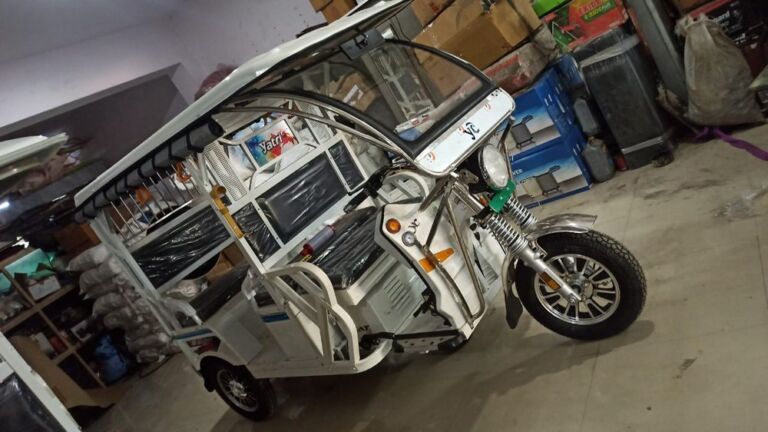 YC Electric Yatri Super