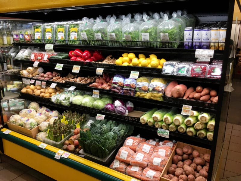 Lois Natural Marketplace